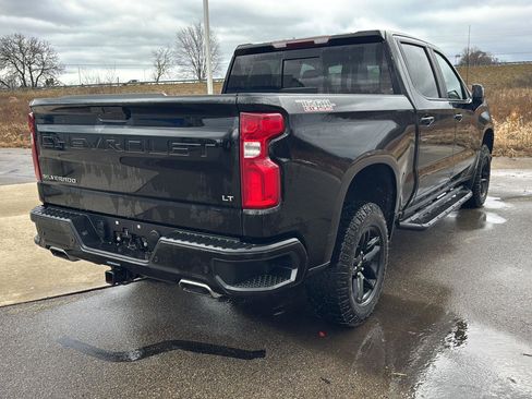 Used 2022 Chevrolet Silverado 1500 LT Trail Boss w/ Convenience Package II image 7