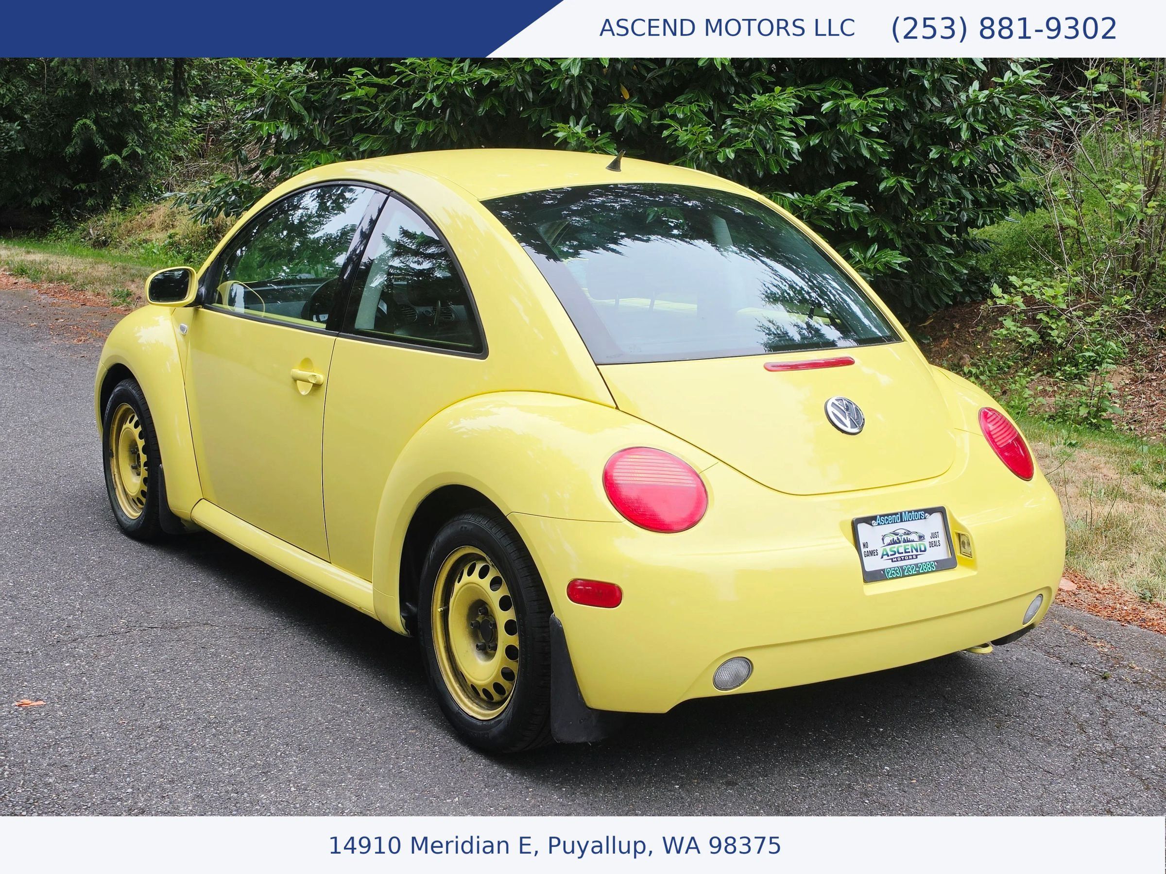 Used 2001 Volkswagen Beetle GLS FWD image 3