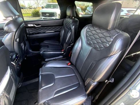 Used 2022 Hyundai Palisade Calligraphy image 18