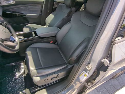 Certified 2023 Volkswagen ID.4 Pro S Plus RWD image 20