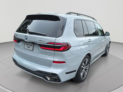 Used 2026 BMW X7 xDrive40i w/ Executive Package AWD/4WD image 29
