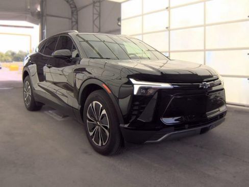Used 2024 Chevrolet Blazer EV LT AWD/4WD image 4