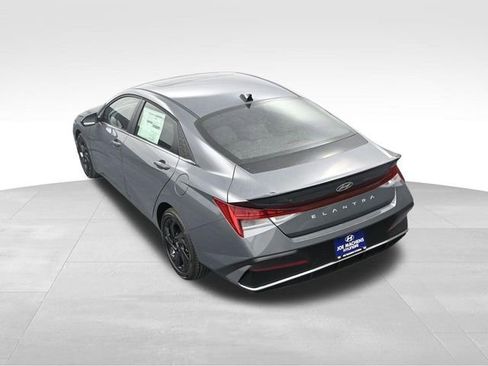 New 2026 Hyundai Elantra SEL Sport image 26