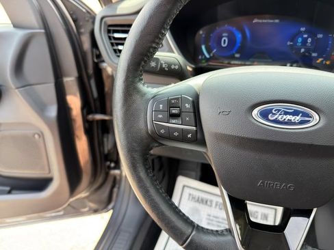 Used 2020 Ford Escape Titanium AWD/4WD image 47