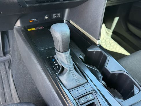 Used 2025 Toyota Camry LE FWD image 25