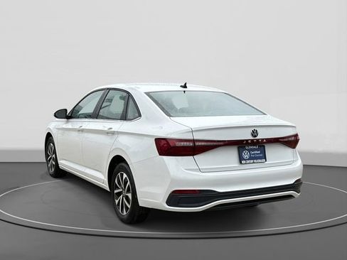 Certified 2025 Volkswagen Jetta S image 3