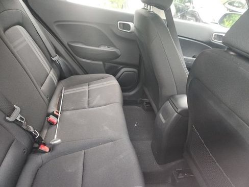 Used 2023 Hyundai Venue SEL w/ Cargo Package FWD image 7