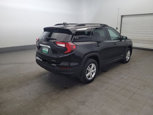 Used 2022 GMC Terrain SLE w/ Driver Convenience Package image 9