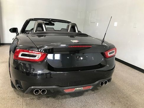 Used 2017 FIAT 124 Spider Abarth image 7