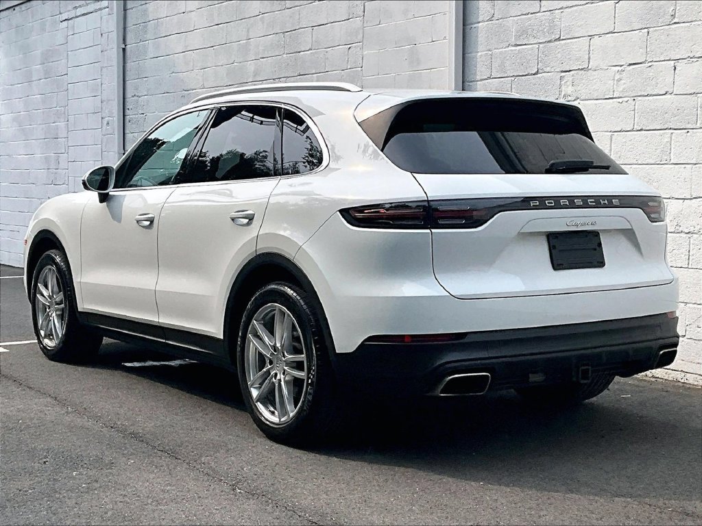 Certified 2023 Porsche Cayenne AWD/4WD image 3