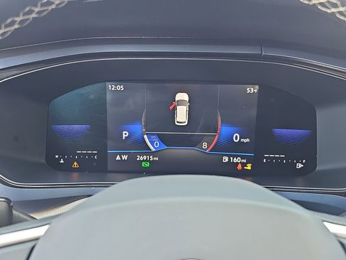 Certified 2023 Volkswagen Taos SE image 18