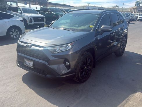 Used 2019 Toyota RAV4 XLE Premium w/ Carpet Mat Package AWD/4WD image 20
