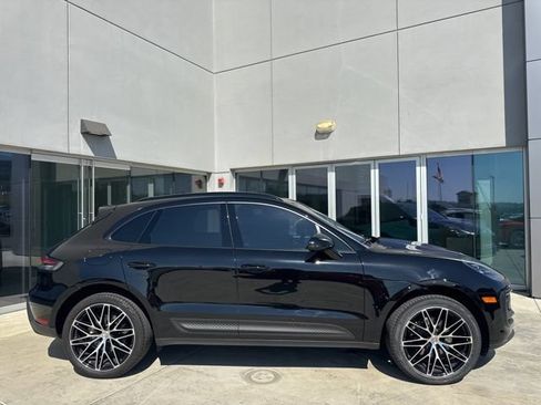 Used 2023 Porsche Macan AWD/4WD image 8