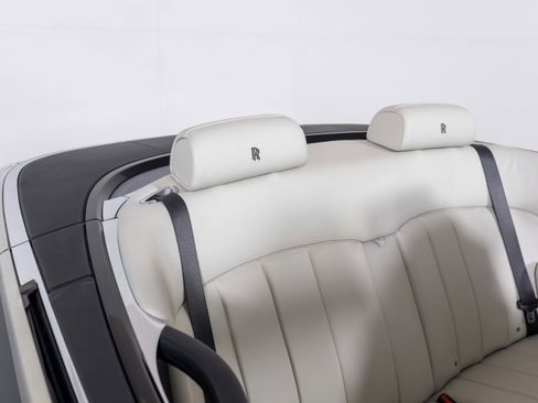 Used 2013 Rolls-Royce Phantom Drophead Coupe image 38
