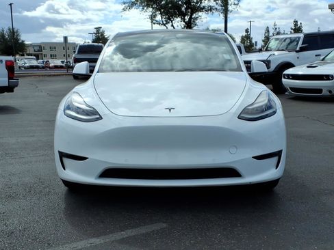 Used 2020 Tesla Model Y Long Range AWD/4WD image 2
