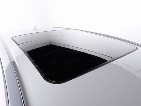 Used 2016 Volvo XC60 T5 Premier w/ Climate Package image 40