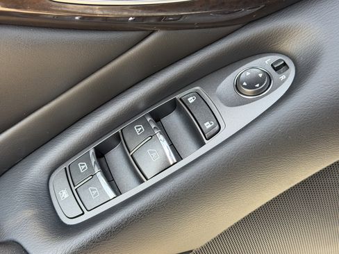 Used 2016 INFINITI Q50 Red Sport 400 image 17