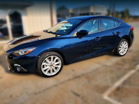 Used 2015 MAZDA MAZDA3 s Grand Touring w/ Technology Package FWD image 8