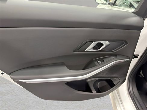 Used 2025 BMW 330i xDrive 330i xDrive image 28