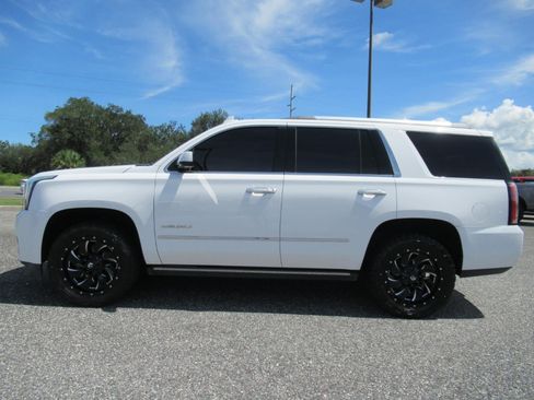 Used 2015 GMC Yukon Denali w/ Premium Package RWD image 4