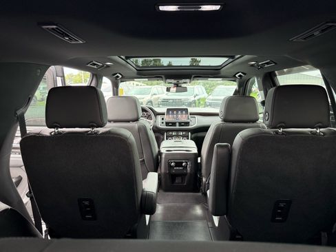 Used 2021 Chevrolet Tahoe LT AWD/4WD image 18
