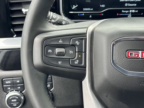 Used 2023 GMC Sierra 1500 Elevation image 6