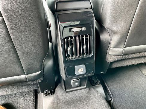 Used 2022 Jeep Compass Latitude FWD image 10