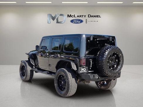 Used 2012 Jeep Wrangler Unlimited Sahara AWD/4WD image 4