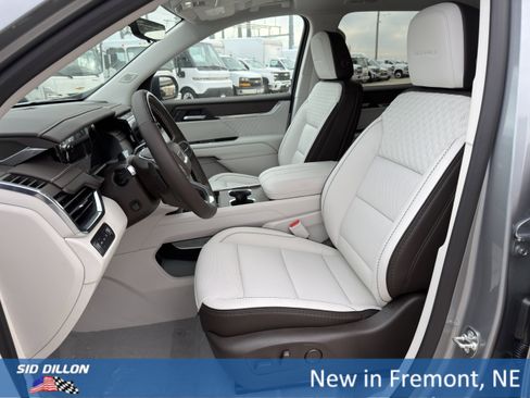 New 2026 GMC Acadia Denali w/ Super Cruise Package image 19