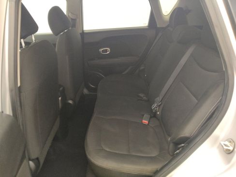 Used 2018 Kia Soul FWD image 18