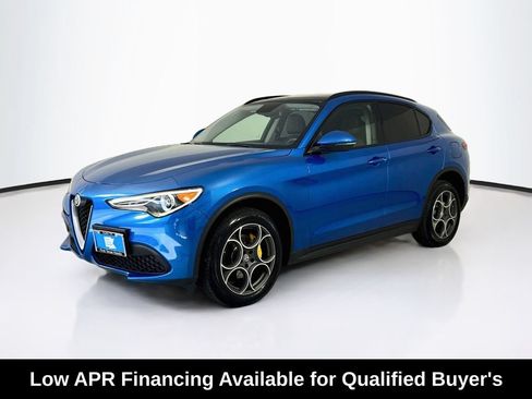 Used 2018 Alfa Romeo Stelvio Sport w/ Quick Order Package 22J Sport AWD/4WD image 3