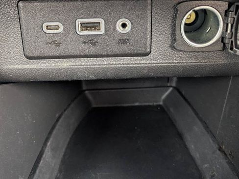 Certified 2023 Buick Encore GX Preferred w/ Cold Weather Comfort Package FWD image 21