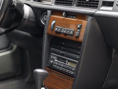 Used 1991 Mercedes-Benz 190 E 2.6 image 35