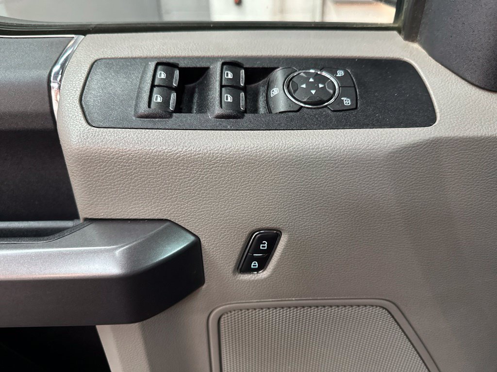 Used 2022 Ford F350 XLT w/ XLT Value Package AWD/4WD image 18