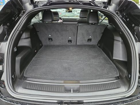 Used 2024 Jeep Wagoneer Launch Edition image 12