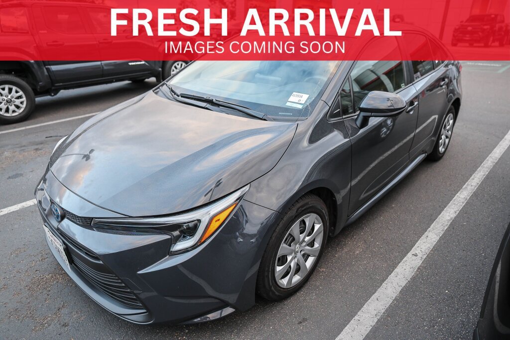 Used 2025 Toyota Corolla LE w/ Carpet Mat Package (TMS) FWD image 1
