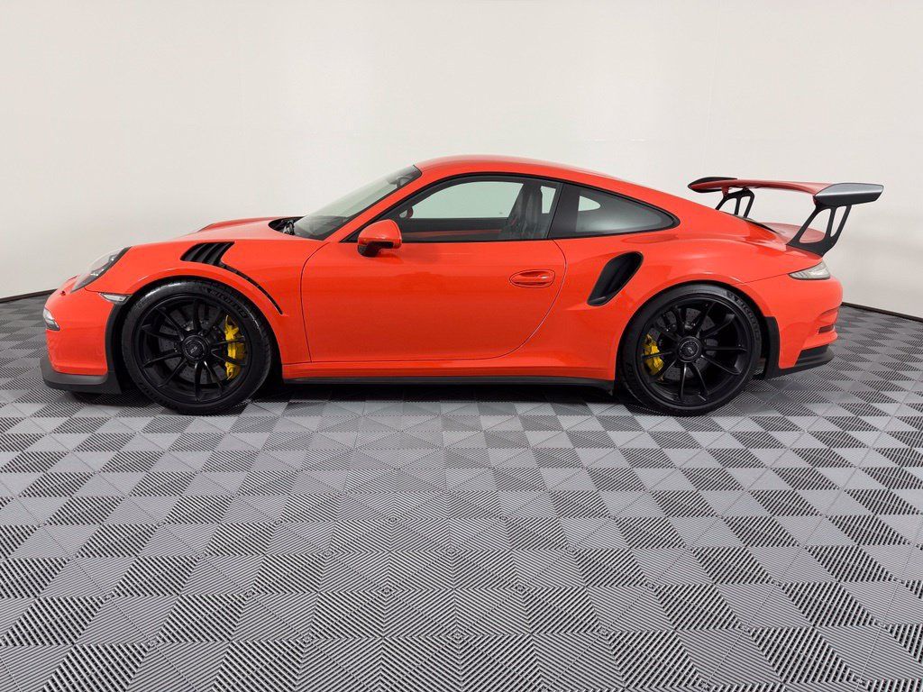 Used 2016 Porsche 911 GT3 RS RWD image 2