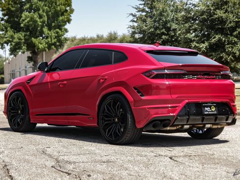 Used 2025 Lamborghini Urus SE AWD/4WD image 11