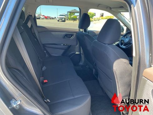 Used 2023 Nissan Rogue S FWD image 14