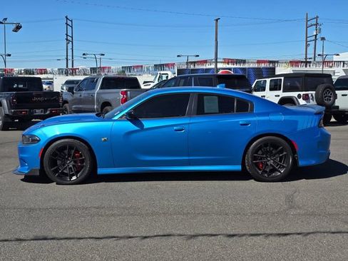 Used 2023 Dodge Charger Scat Pack w/ Plus Group RWD image 2
