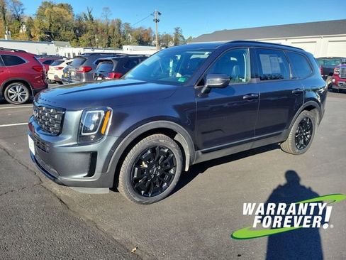 Used 2022 Kia Telluride EX w/ EX Premium Package image 3