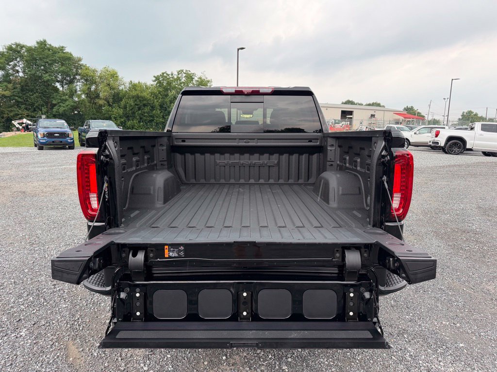 Used 2024 GMC Sierra 1500 Denali w/ Denali Reserve Package AWD/4WD image 20