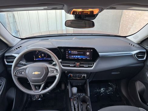 Used 2025 Chevrolet TrailBlazer LT image 31