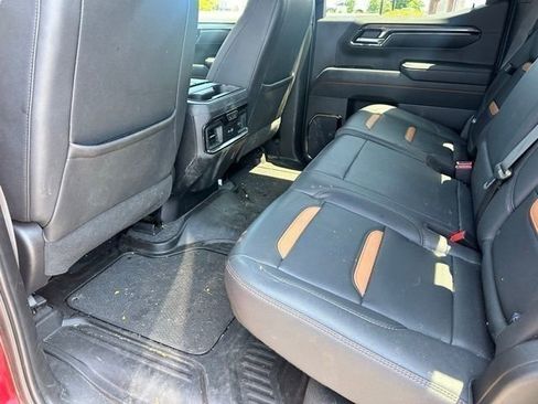 Used 2023 GMC Sierra 1500 AT4 w/ AT4 Premium Package AWD/4WD image 11