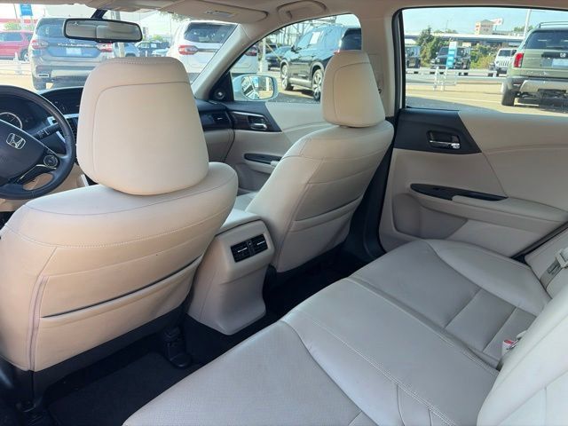 Used 2017 Honda Accord EX-L image 8