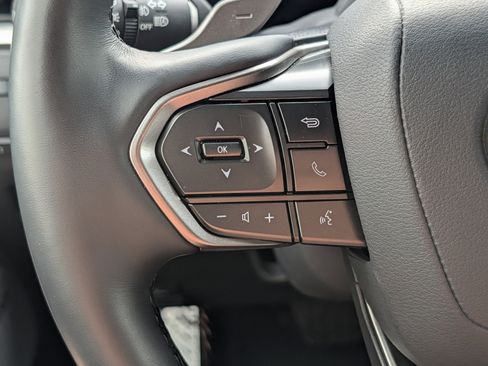 Used 2025 Lexus GX 550 w/ Accessory Package (2T) AWD/4WD image 31