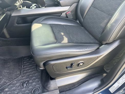 Used 2020 RAM 1500 Big Horn w/ Built-to-serve Edition AWD/4WD image 18