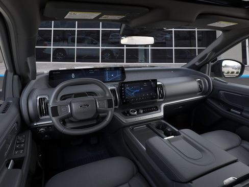 New 2026 Ford Expedition Platinum w/ Stealth Performance Package AWD/4WD image 9