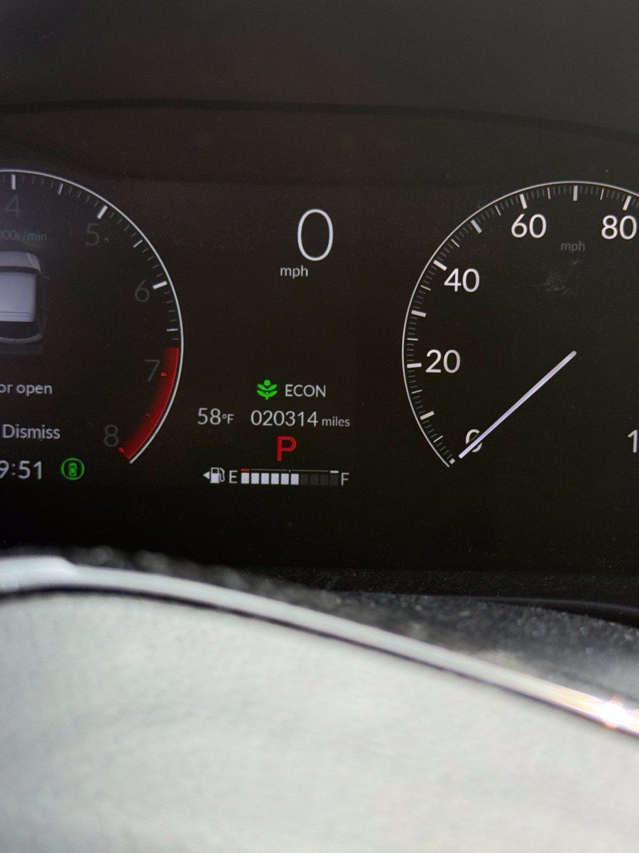 Used 2025 Chevrolet Trax LT FWD image 35