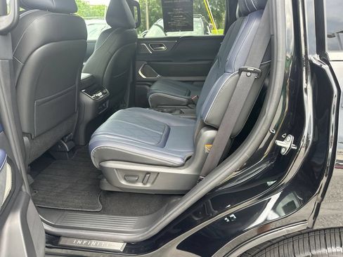 Used 2026 INFINITI QX80 4WD w/ Sport Exterior Package image 17
